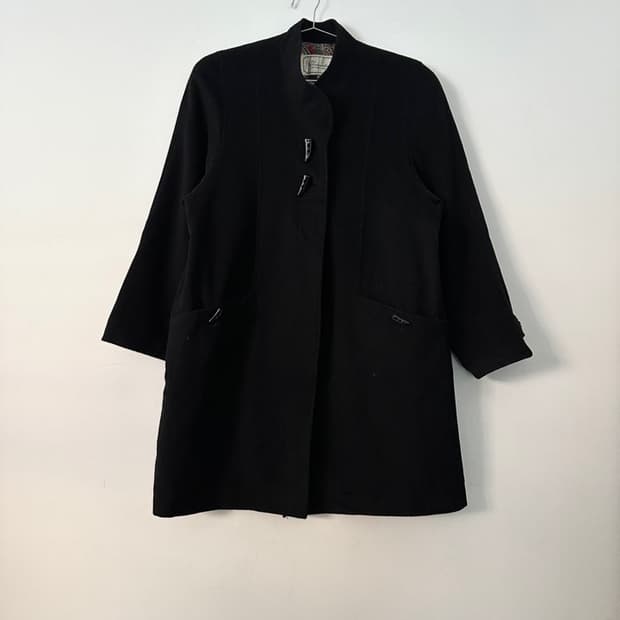 Toggle midi wool coat / black