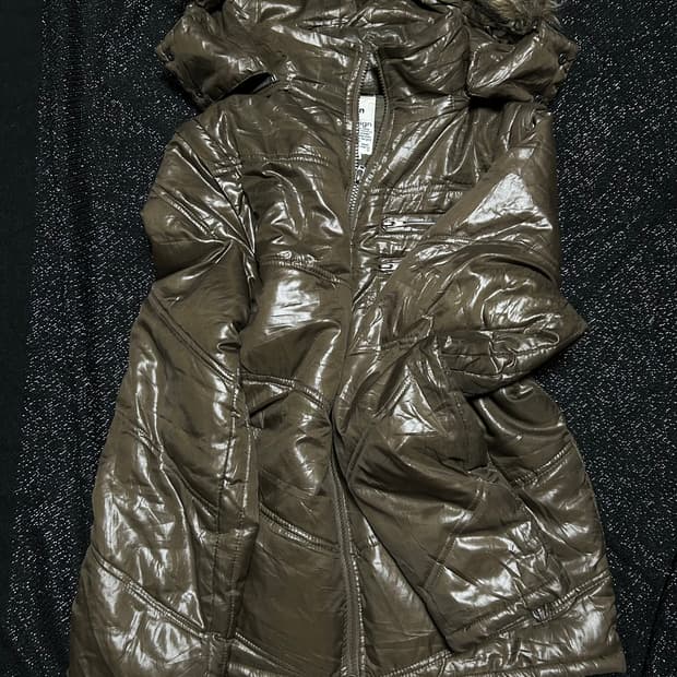 2000s semantic design 락시크 카키 퍼 패딩