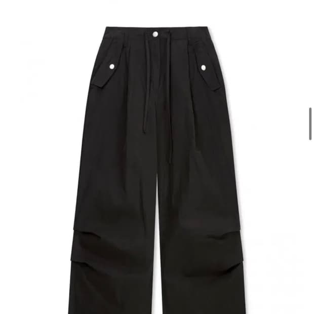 헬레네파리스 스트링 플랩 포켓 나일론 팬츠 블랙