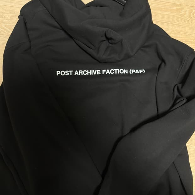 포스트아카이브팩션(파프 PAF) 후드티