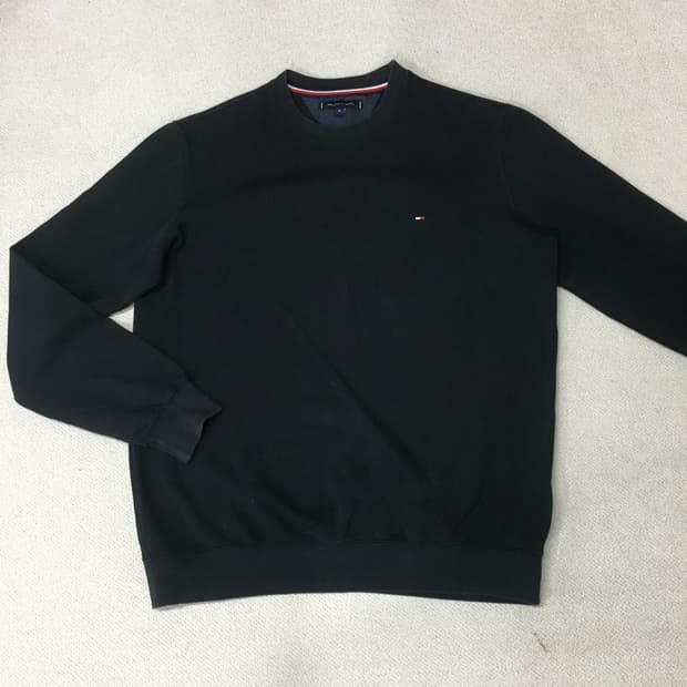 타미 스몰로고 맨투맨 CC05