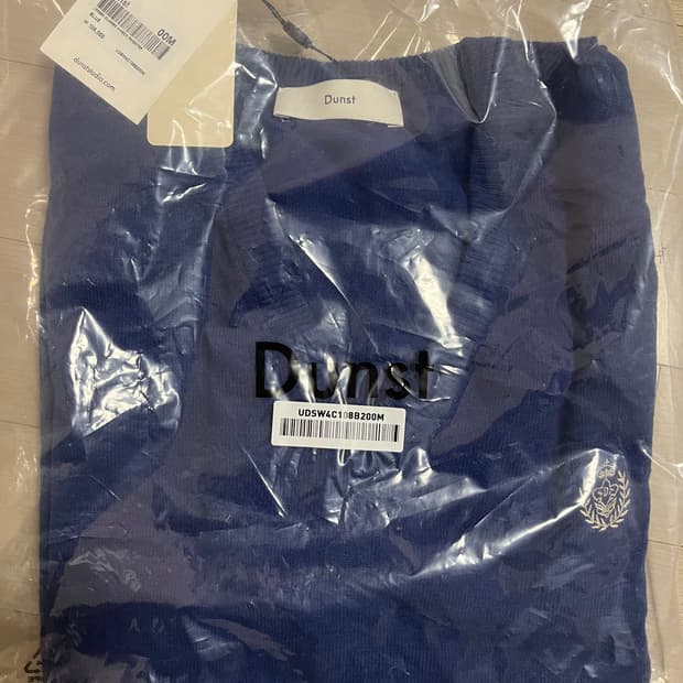 던스트 브이넥 니트 블루 00M 새상품