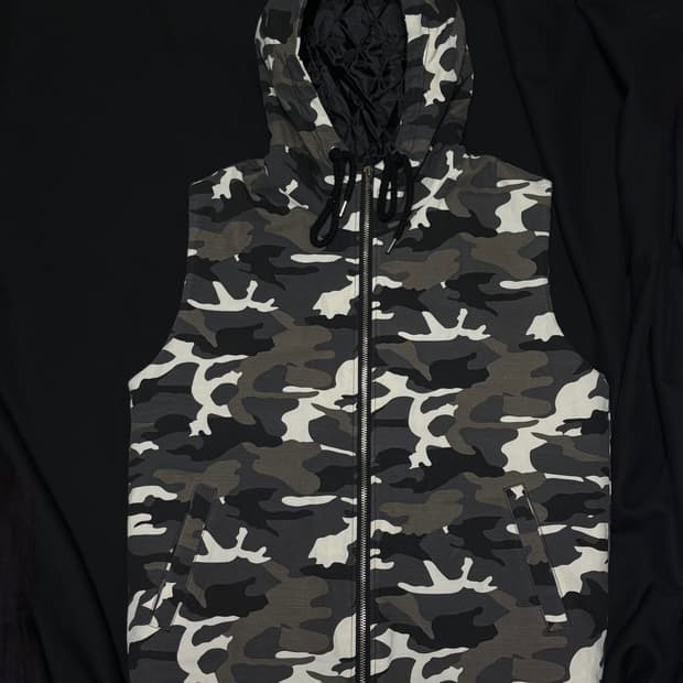 밀리터리 카모 퀼팅 조끼