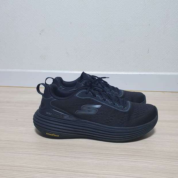 스케쳐스 맥스쿠셔닝 운동화 275