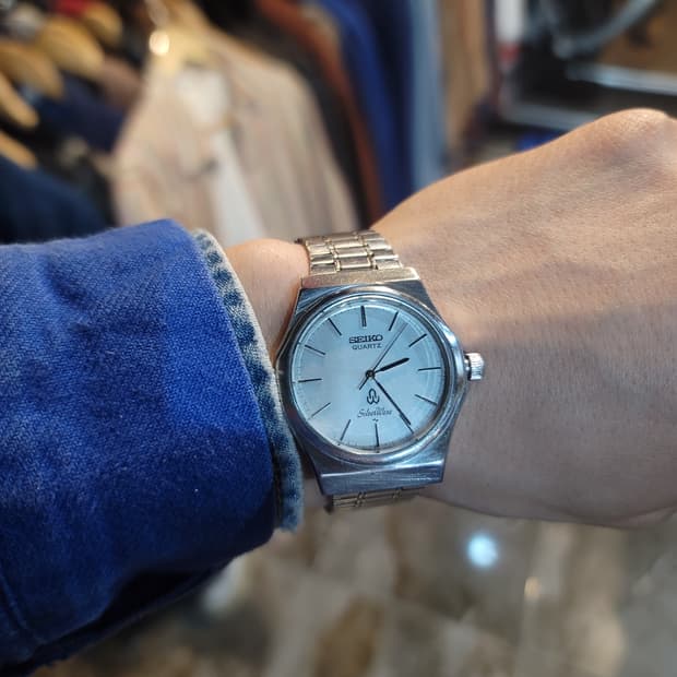 세이코 빈티지 실버웨이브 쿼츠 시계