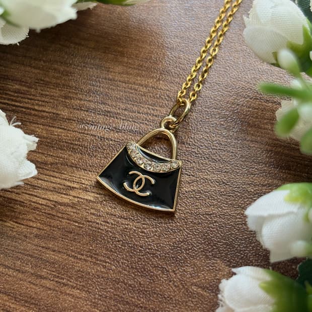 샤넬 미니백 골드 블랙 목걸이