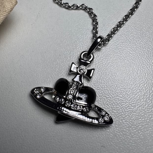 비비안웨스트우드 디아망떼 블랙