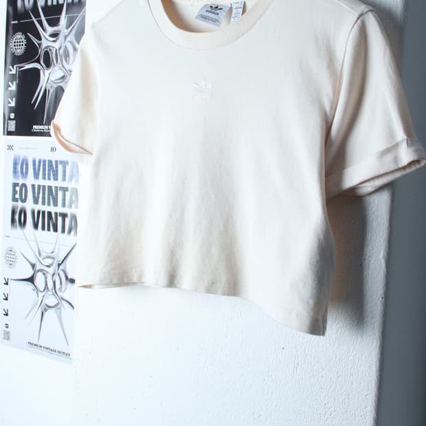 W(M) 아디다스 반팔 티셔츠 오리지널 크롭 아이보리-H30781