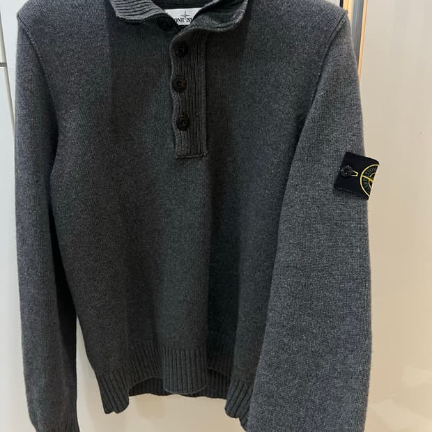 스톤아일랜드 반집업니트 100-103