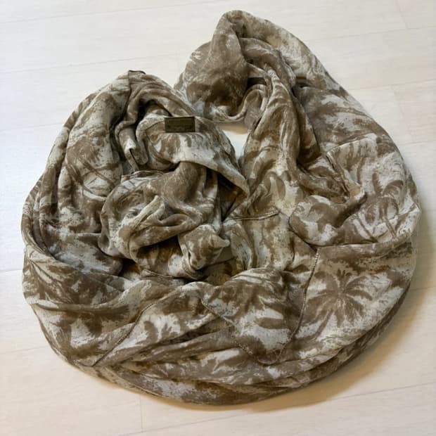 일본브랜드 Goa 패턴 스카프 겸 숄 거의새상품