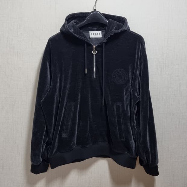 ( 48 ) 솔리드옴므 벨벳 후드 집업 블랙 23fw