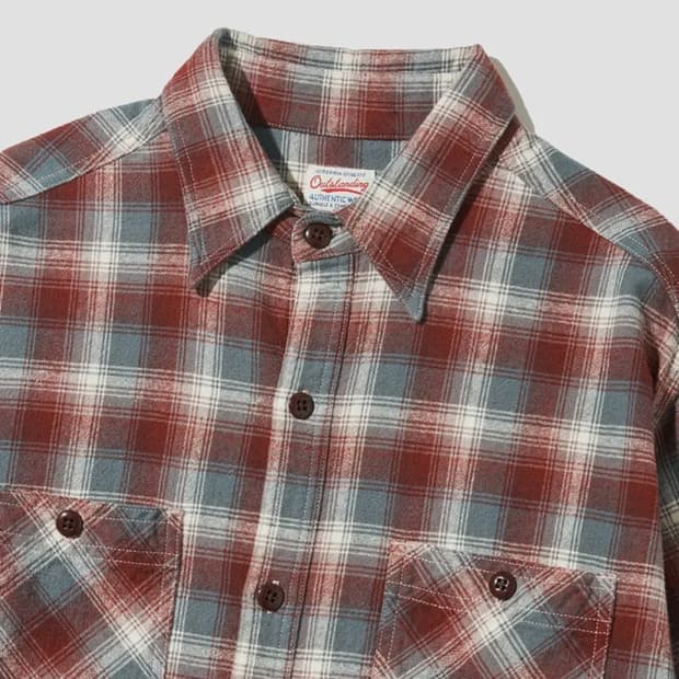 아웃스탠딩-셔츠