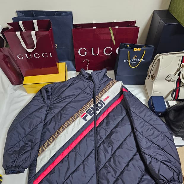 펜디 롱패딩 팝니다 한파패딩!