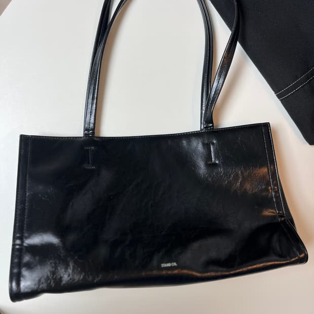 새상품) 스탠드오일 오블롱백블랙