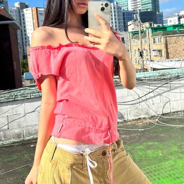 guess jeans off shoulder blouse top