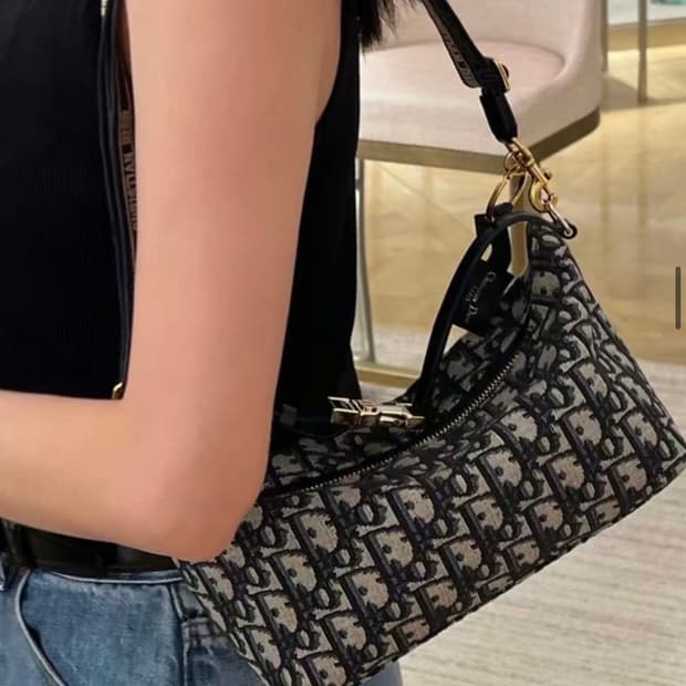 (새상품) Dior 디올 오블리크 노마드 클러치 백