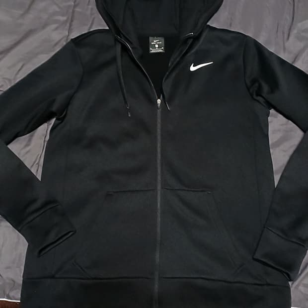 나이키 기모저지 M 여성66 가슴50 기장62