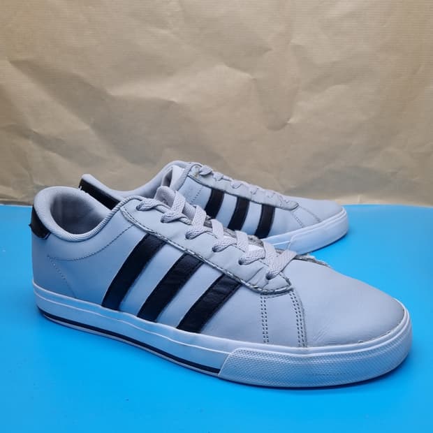 아디다스 네오 남성스니커즈275 