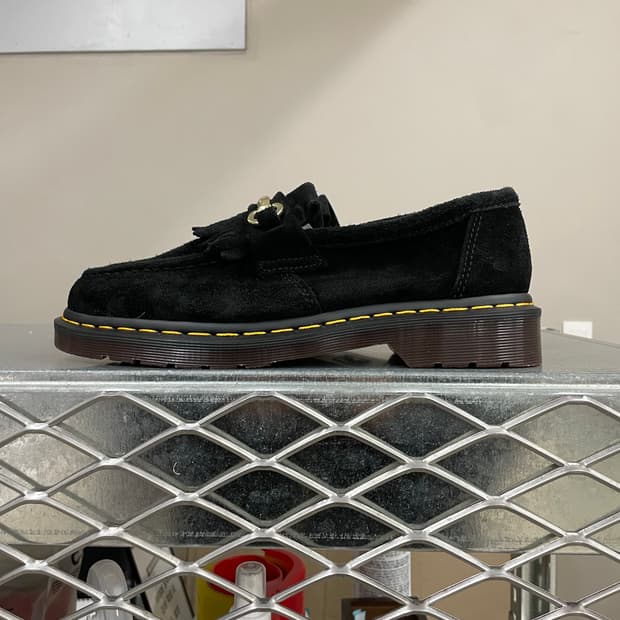 닥터마틴 아드리안 스내플 스웨이드 로퍼 uk8