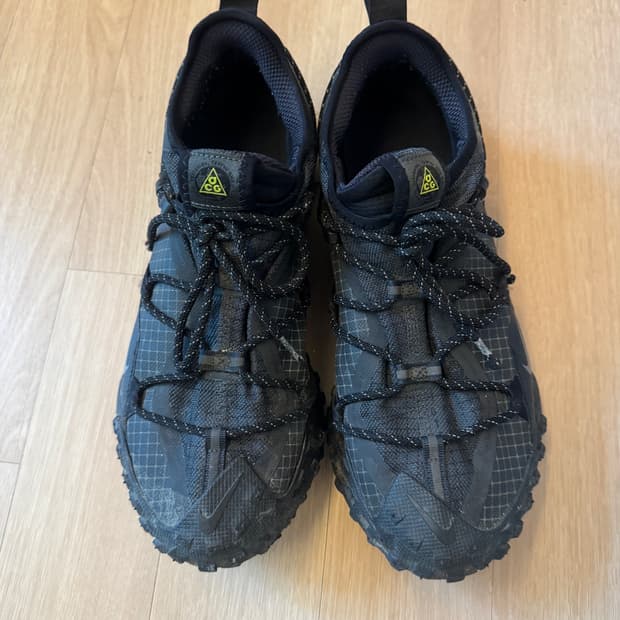 나이키 ACG 마운틴 플라이 로우 GTX SE 285