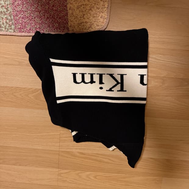 마땡킴 스펠가디건 l사이즈