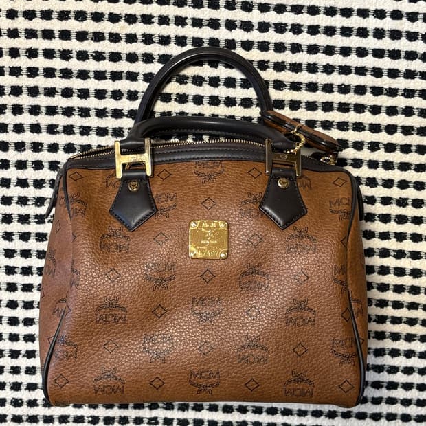 정품 MCM 보스턴백 새제품