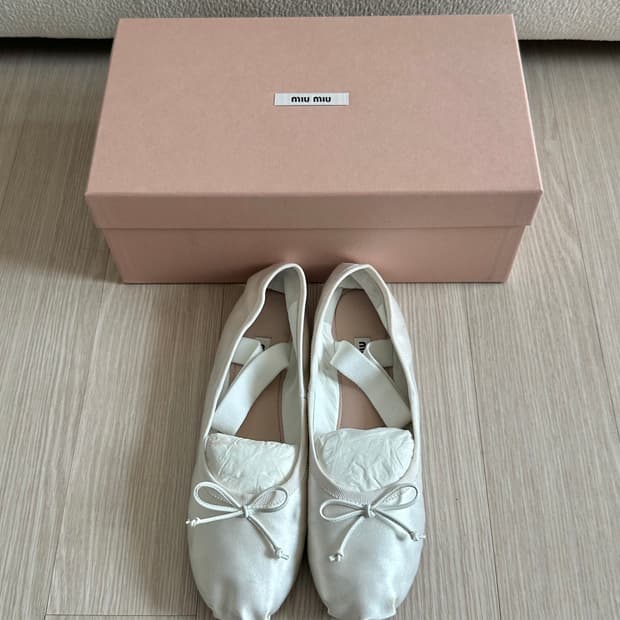미우미우 새틴 리본 발레리나 슈즈 36.5(235)