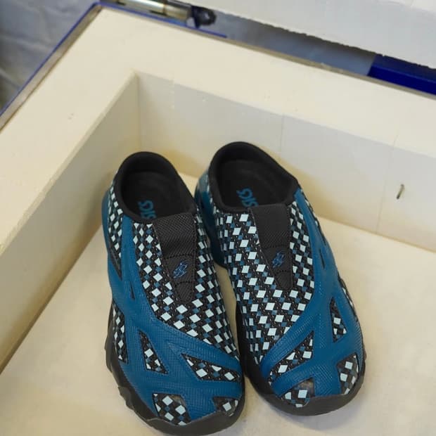 키코 아식스 GEL-STYRAX *240