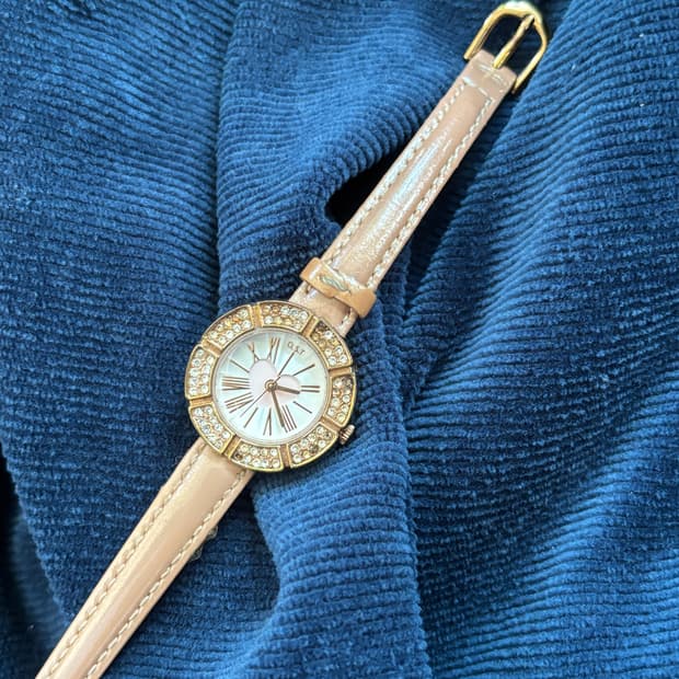 vintage ost heart leather band watch