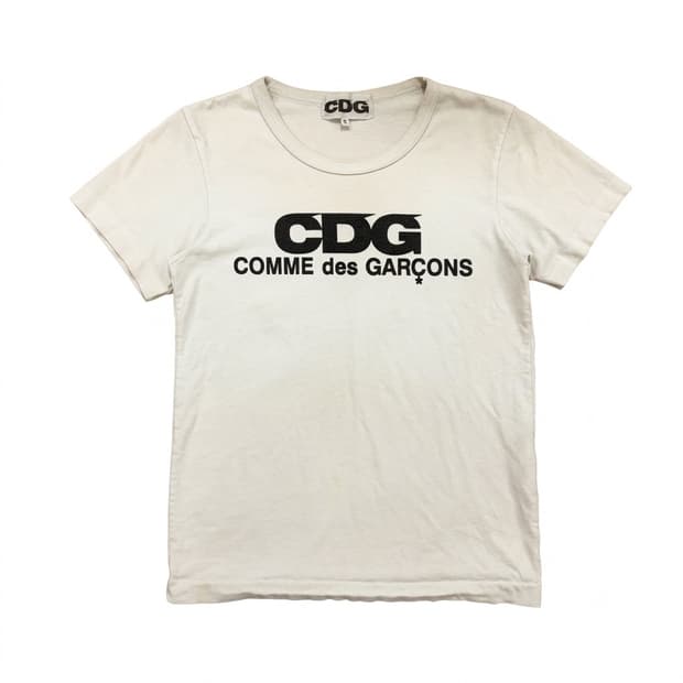 꼼데가르송 CDG 로고 그래픽 반팔 티셔츠 화이트