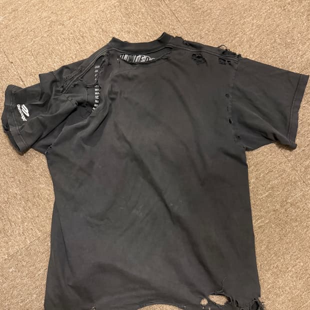 balenciaga 3B repaired T-shirt