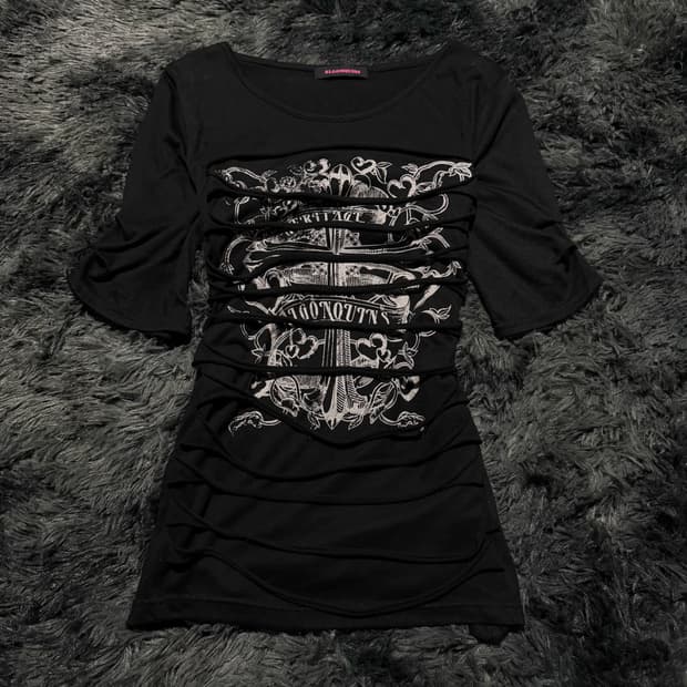 알곤퀸즈 앞판 절개&크로스 레터링 반팔