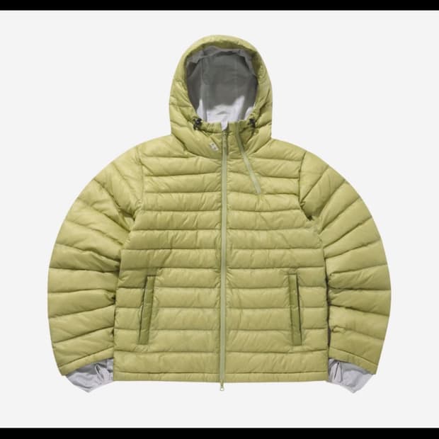 산산기어 23시즌 라이트 그린 구매합니다.