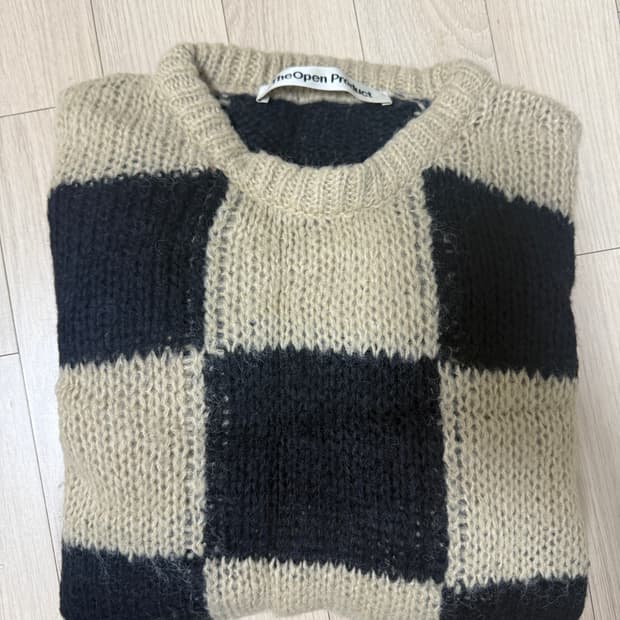 더오픈 yy 체크 니트 