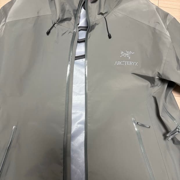 아크테릭스 베타lt 그레이색상