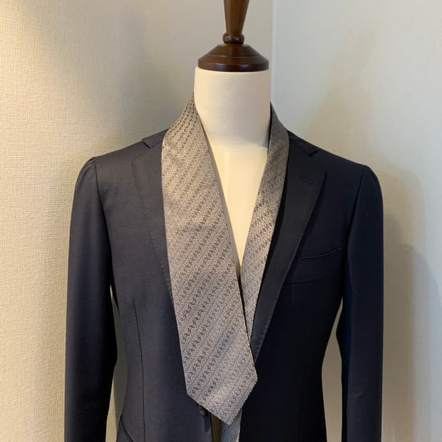 비비안웨스트우드 모노그램 명품넥타이 100실크 A+등급 8.8cm