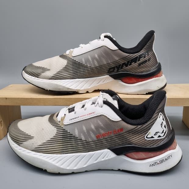 다이나핏 벨로시티 런닝화 240