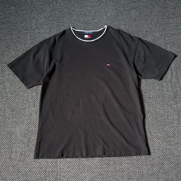 90s Tommy Hilfiger flag logo t-shirt