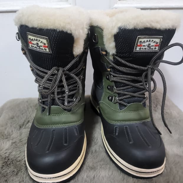 새상품 베어파우 부츠 양 털 부츠 240