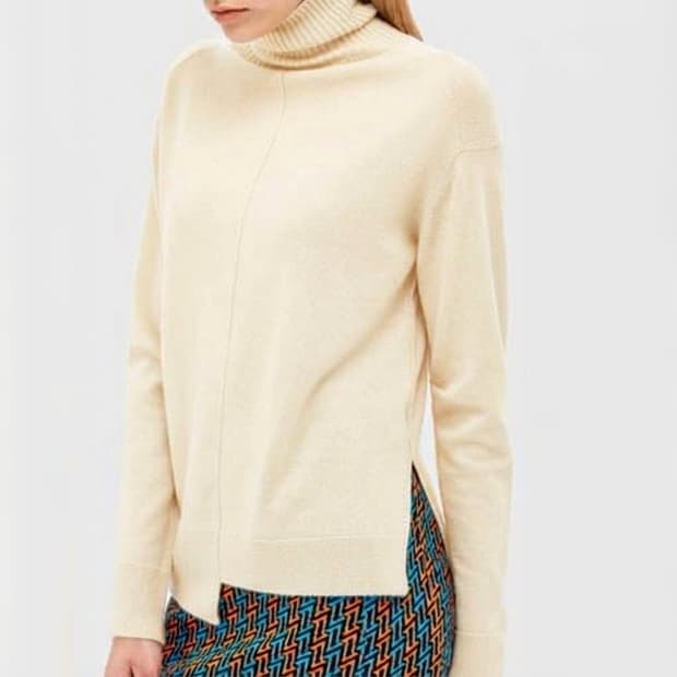 시스템 언발 헴 터틀넥 울 니트 (CREAM)