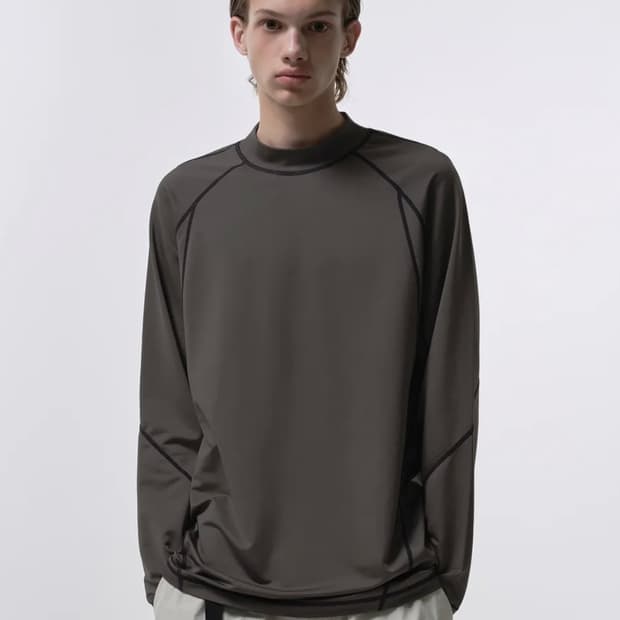 [새상품] 무신사스탠다드 시티 레저 모크넥