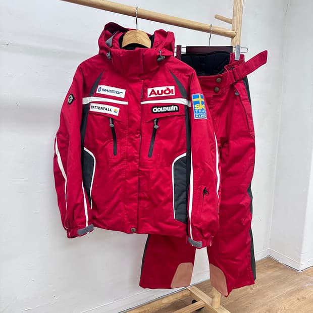 GOLDWIN 골드윈 여성 보드복 스키복 상의85 하의70 J28