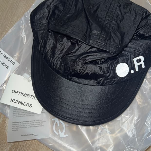 옵티미스틱 러너스 나일론 캡 블랙