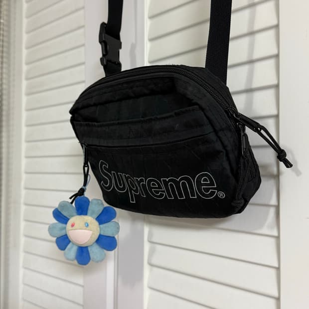 슈프림 숄더백 18FW
