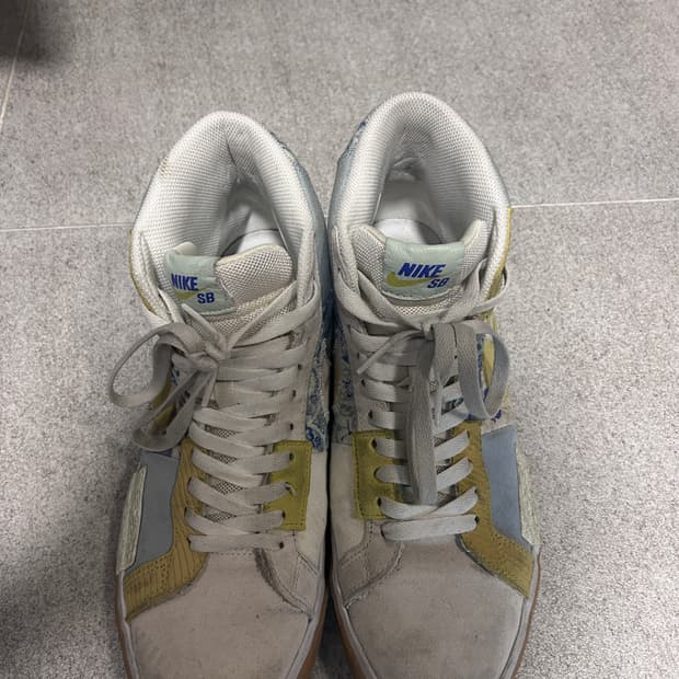 나이키 SB블레이저 미드 프리미엄 모자이크