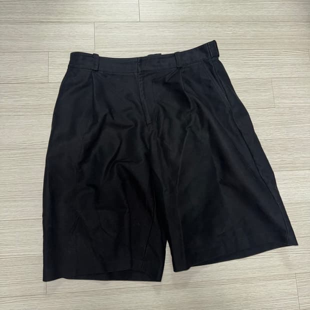 EQL 블랙 쇼츠