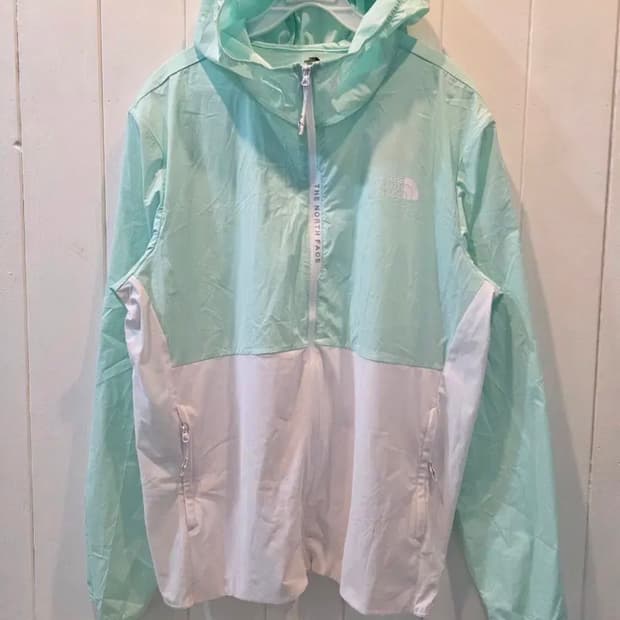 THE NORTH FACE [노스페이스] 바람막이