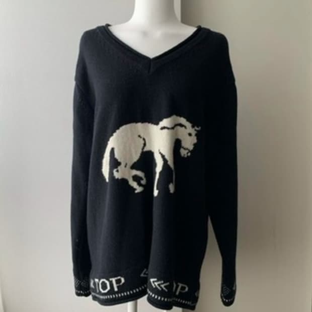 더오픈 홀스 니트