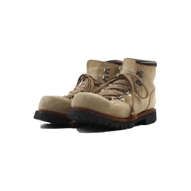 2012 A BATHING APE MANHUNT (275-280)
