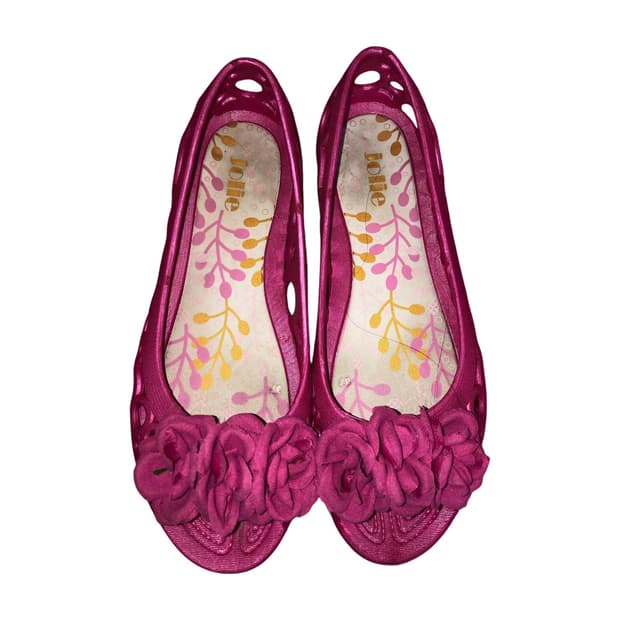 pink jelly shoes